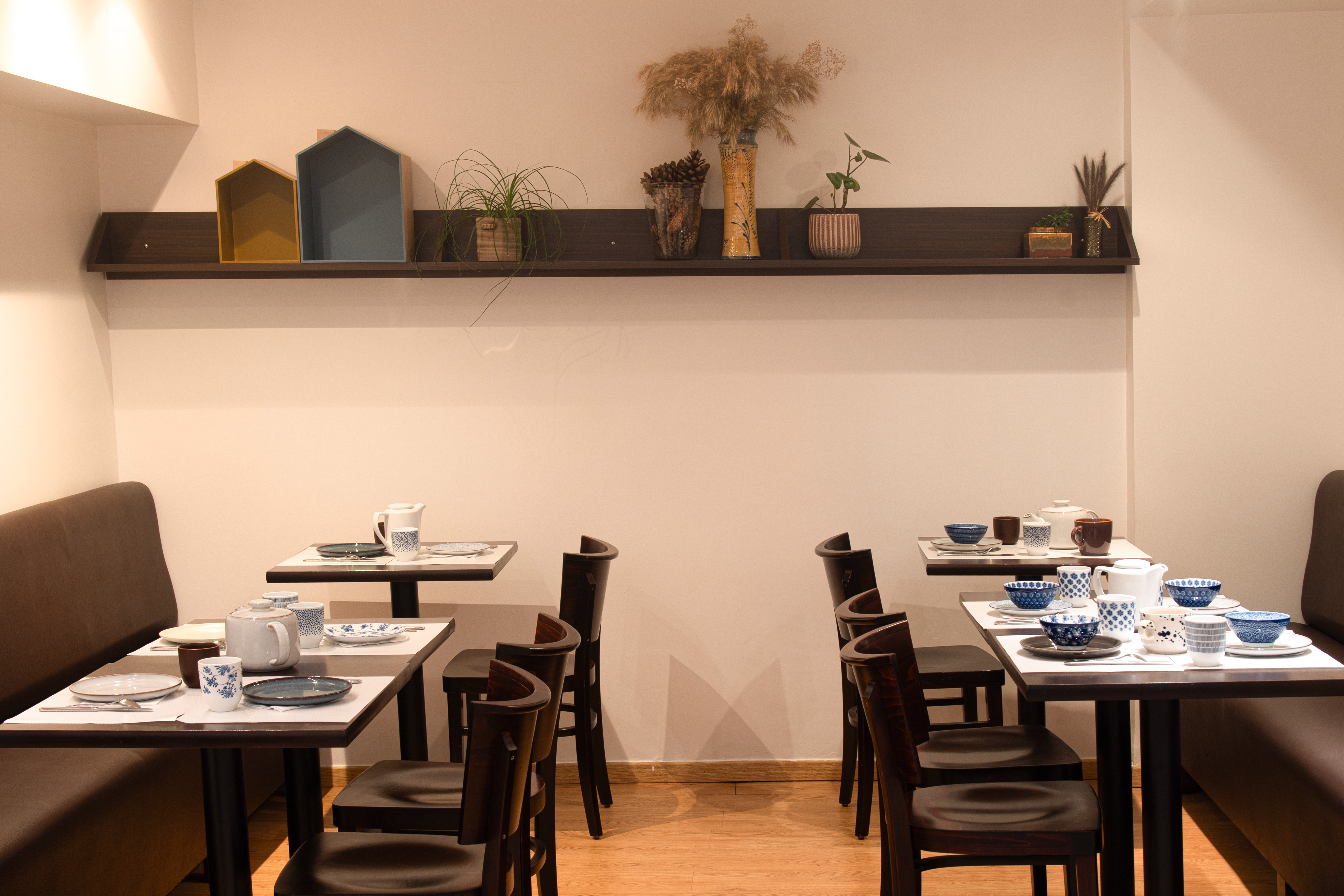 Salle de petit déjeuner de l'hôtel Cosmos (sous-sol)